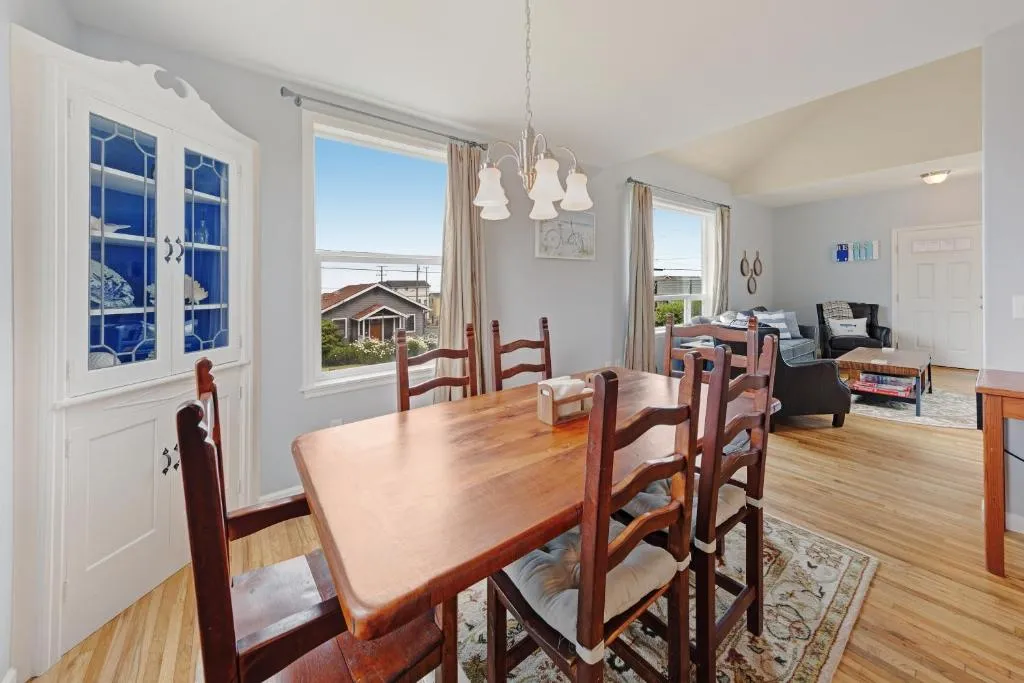 3 Bed 2 Bath Vacation home in Newport, Cwmbran, United States