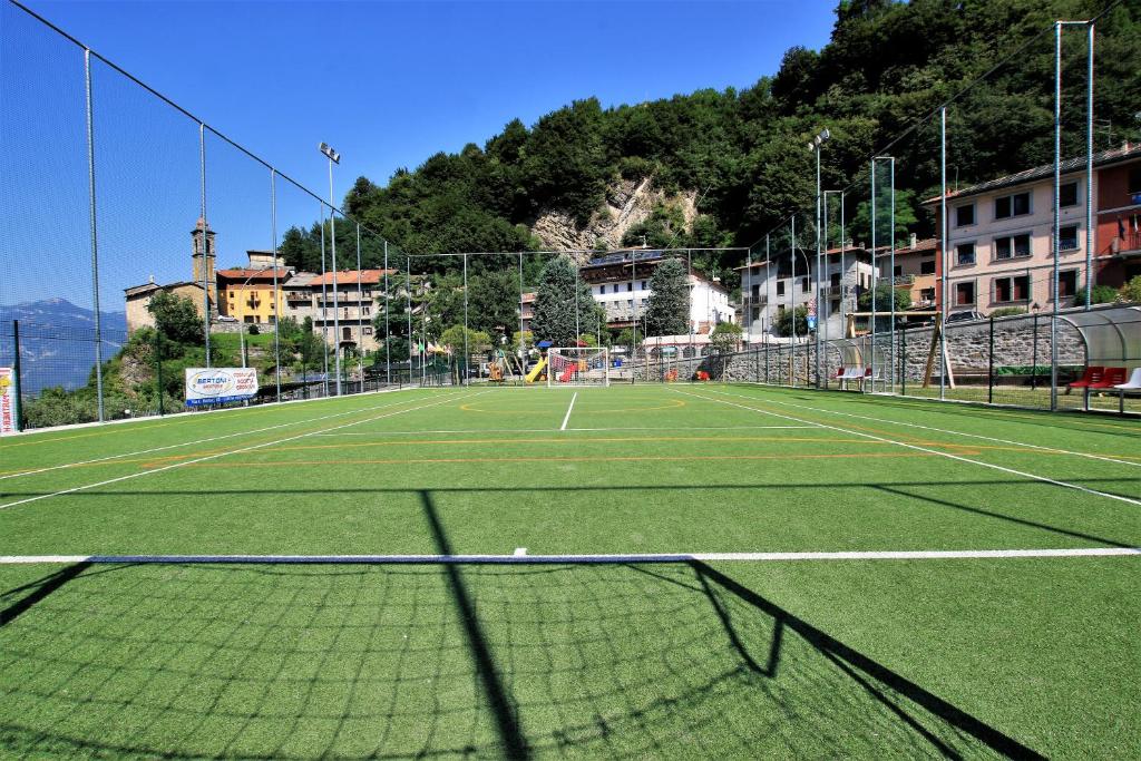 Tenis a/nebo squash v ubytování Hotel Oasi Verde nebo okolí