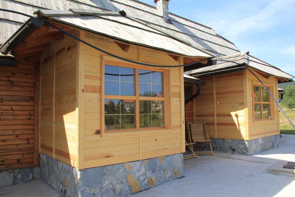 The building in which the lodge is located