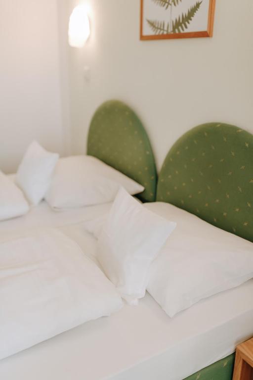 Huber's Hotelにあるベッド