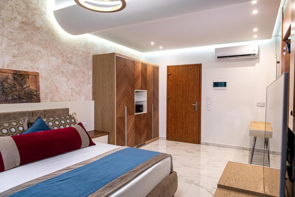 Postel nebo postele na pokoji v ubytování Sunway Hotel