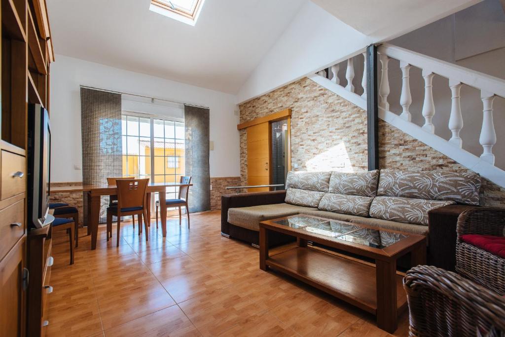 Villa Oasis Los Naranjos con jacuzzi 15 min Sevilla ...