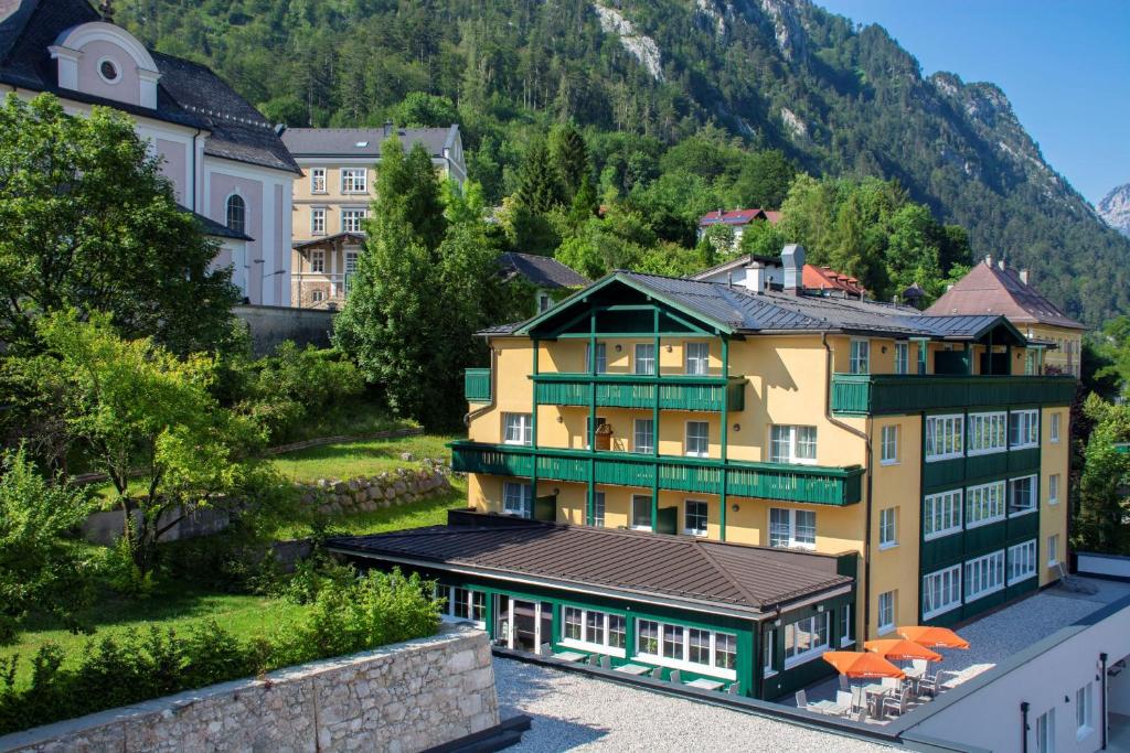 Nespecifikovaný výhled na hory nebo výhled na hory při pohledu z hotelu
