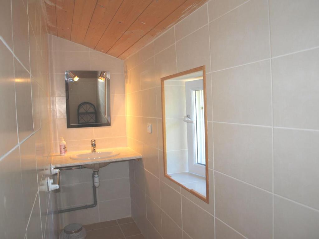 LE CHEMINARD - Triple Room With Shower
