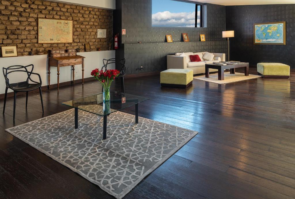 Posezení v ubytování Hotel Casa Gardenia