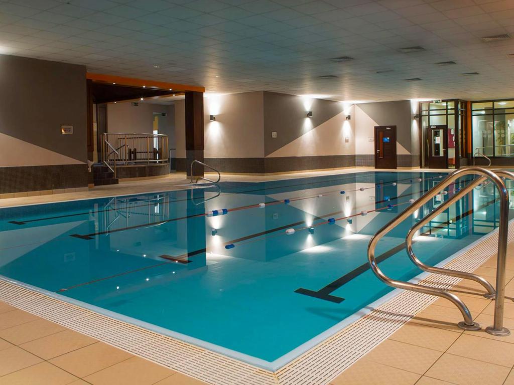 Bazén v ubytování Claregalway Hotel nebo v jeho okolí