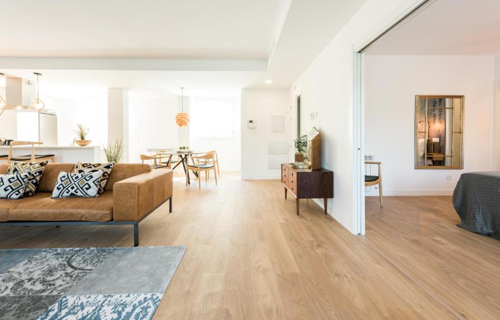 Plaza de España Skyline - 10