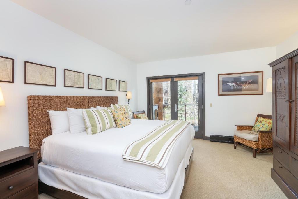 Element 52, Auberge Collection - Two-Bedroom Apartment - A6