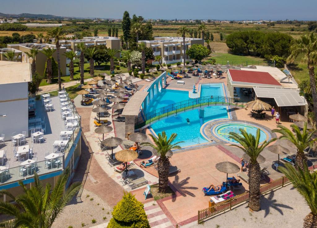 Bazén v ubytování Corali Hotel nebo v jeho okolí