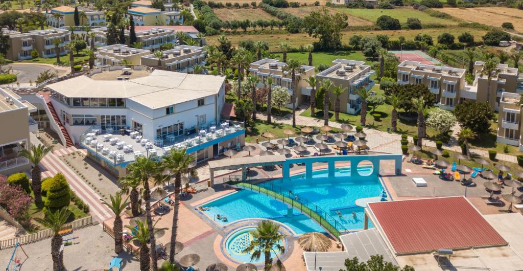 Bazén v ubytování Corali Hotel nebo v jeho okolí