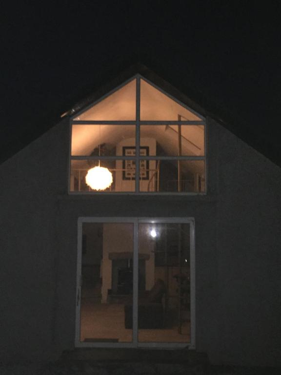Fotografie z fotogalerie ubytování The Burren Barn v destinaci Tubber