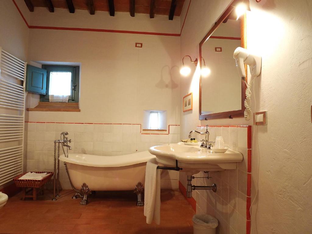Koupelna v ubytování Cortona Resort-Le Terre Dei Cavalieri