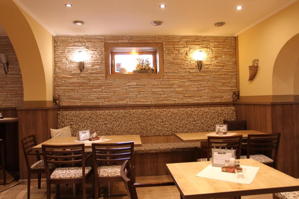 Restauracja lub miejsce do jedzenia w obiekcie Pension Elektra