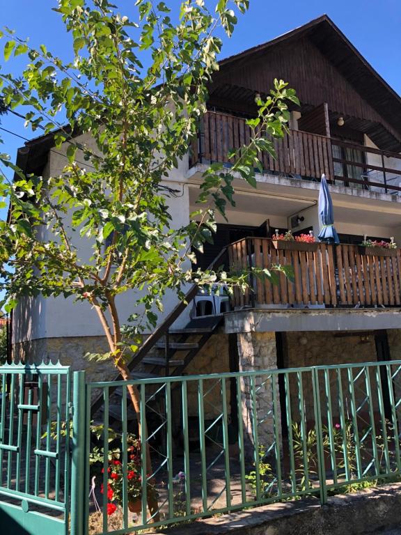 Balkón nebo terasa v ubytování Schmidt Apartman 2.