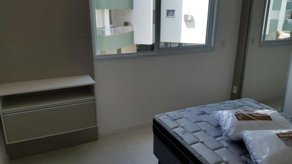  Apartamento no Condominio Solar das Oliveiras Ingleses