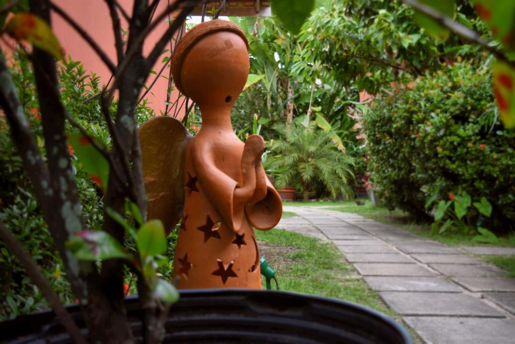 Puutarhaa majoituspaikan Club do Balanço Pousada e Restaurante ulkopuolella