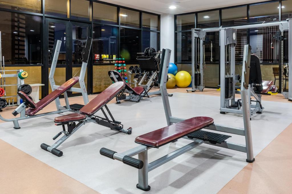 Fitness centrum a/nebo fitness zařízení v ubytování Boulevard Residencial