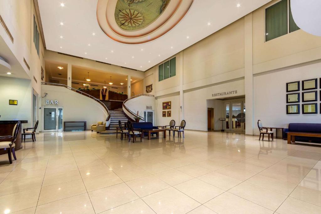 Posezení v ubytování Comfort Inn Monterrey Norte