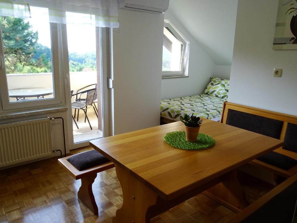 Posezení v ubytování Apartments Laura FARM STAY