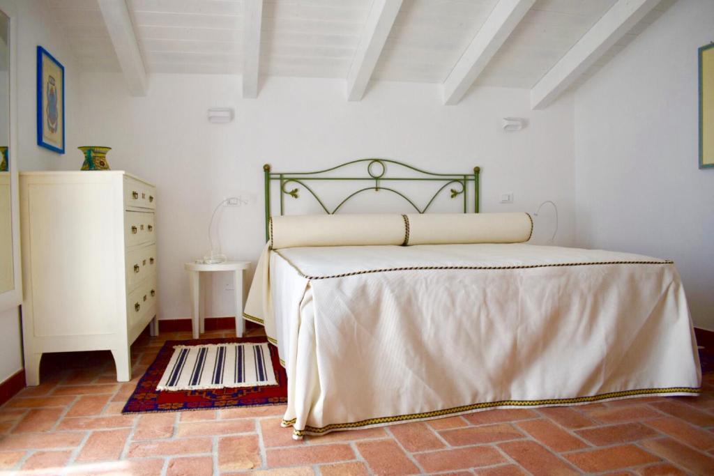 Le Ginestre - Doppelzimmer Mit Gartenblick