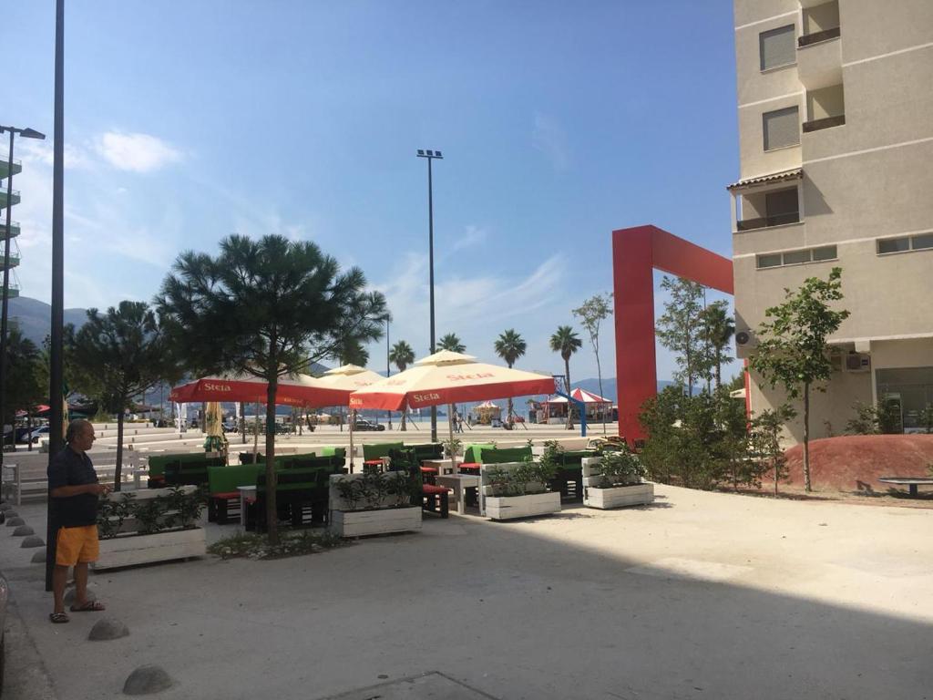 MiMi's Beach Apartment - Image 10