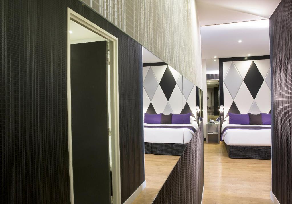 L'Empire Paris - Louvre - Resim 34