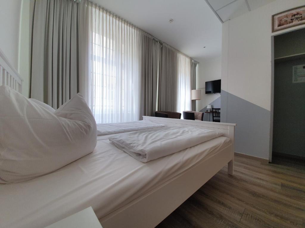 Erlanger Hof - Resim 16