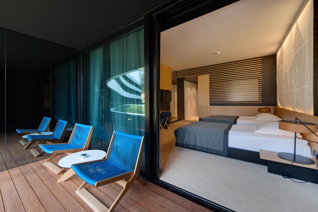 Lone Hotel by Maistra Collection - Interconnecterende Ruimte