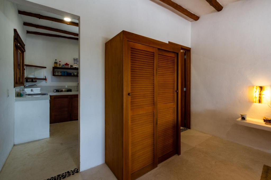 Kuchyň nebo kuchyňský kout v ubytování La Casa del Alux - Adults Only