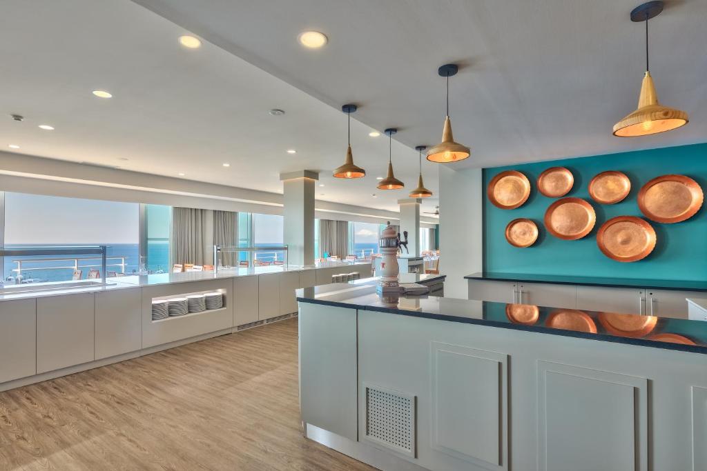 Hotel Orca Praia - Resim 4