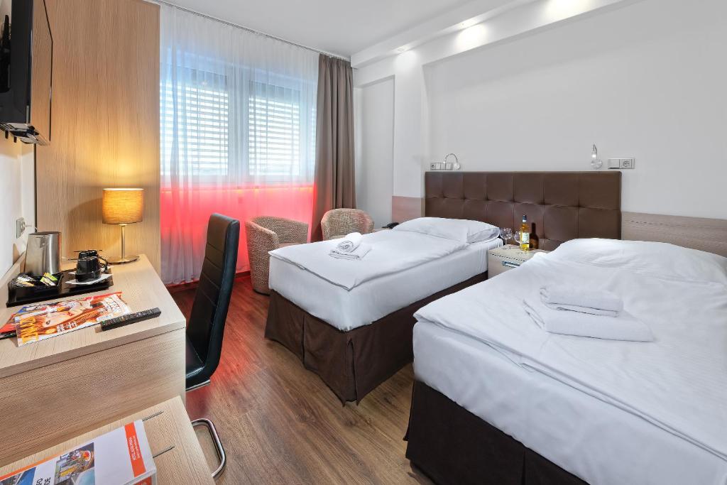 Hotel Aura Design & Garden Pool - Resim 28