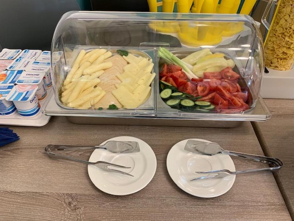 Jídlo v hotelu nebo okolí