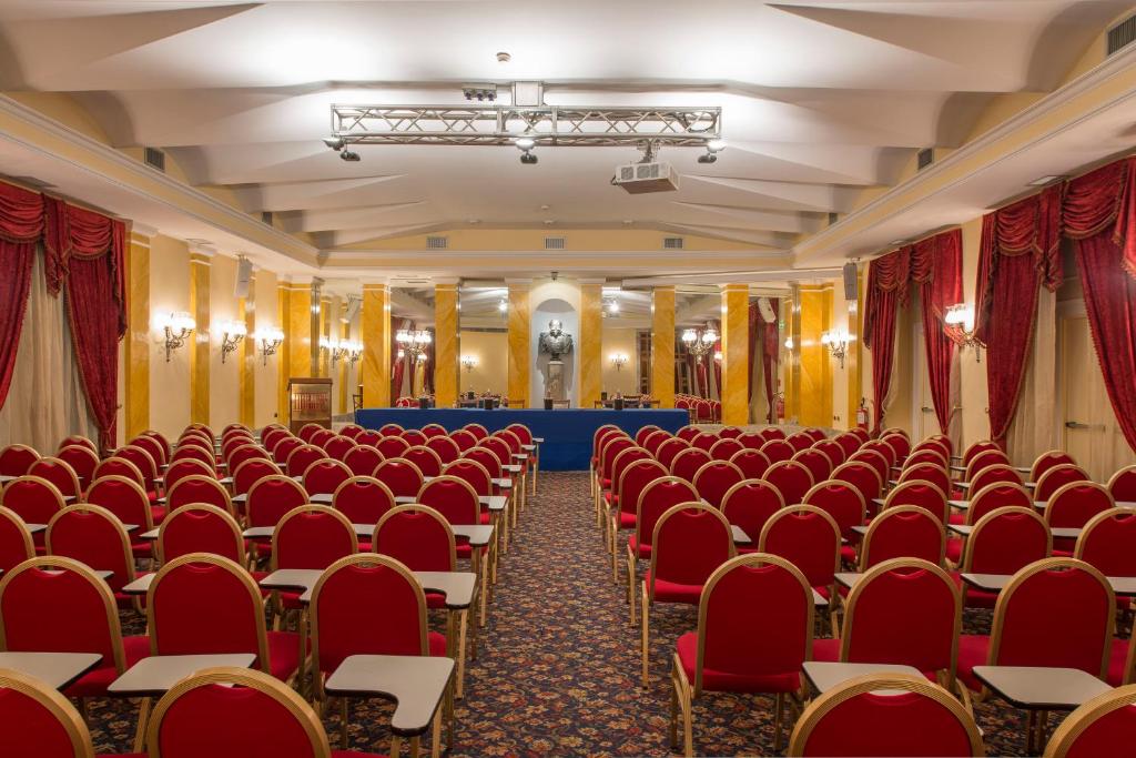 Bettoja Hotel Massimo d'Azeglio - Resim 6