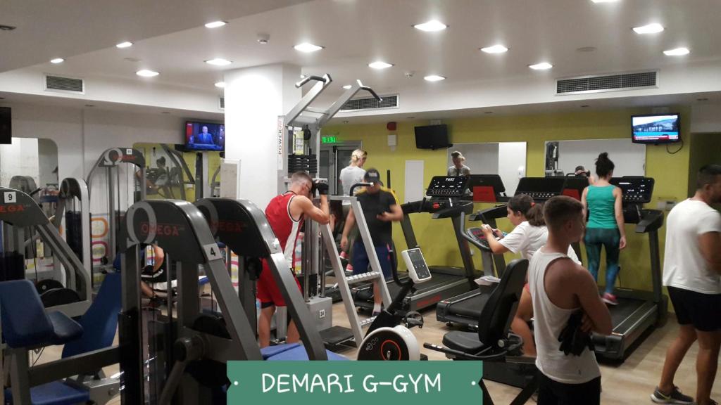 Fitness centrum a/nebo fitness zařízení v ubytování CHRIS'S KYKLADES HOLIDAY APARTMENT
