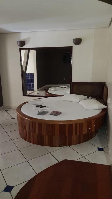  MOTEL PALACE
