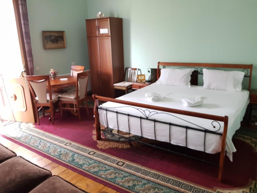 Postel nebo postele na pokoji v ubytování Tamari Guest House