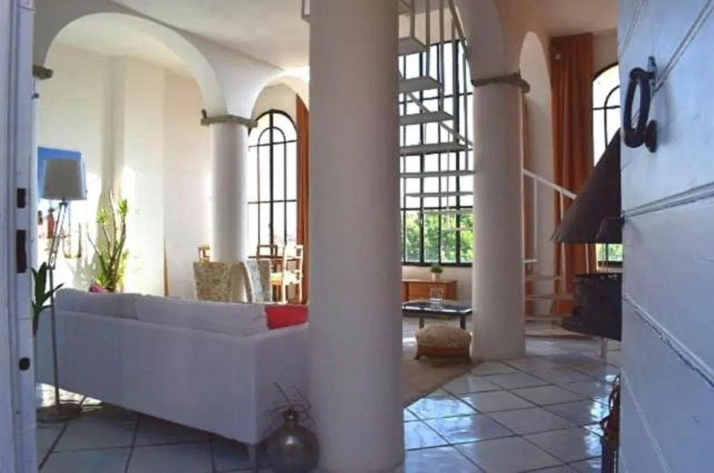 Elegant Attic with terrace 1 mt subway. NidoLuisa, Roma, Italy