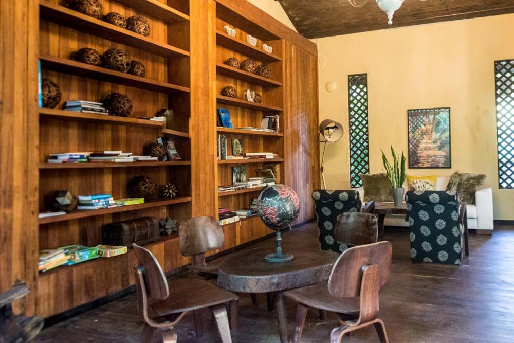  Lara Hotel