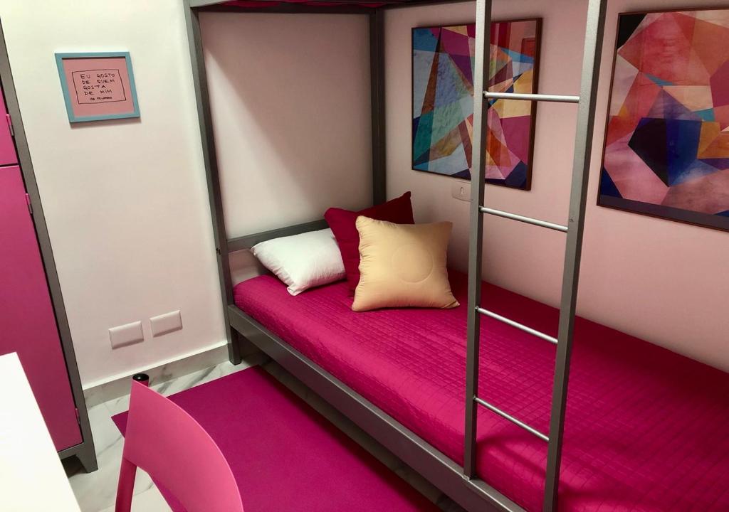  FM Hostel