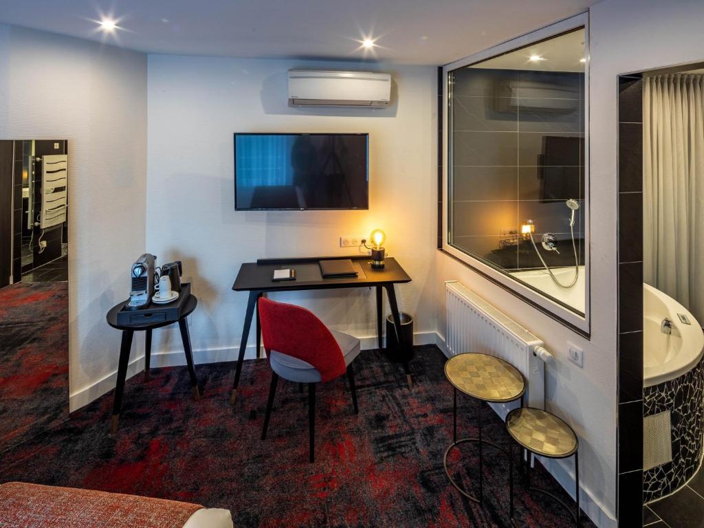 Hôtel Garrigae Villa La Florangerie - SPA & Piscine - Resim 33