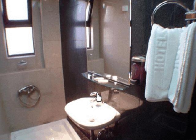 Łazienka w obiekcie Hotel Niki Piraeus