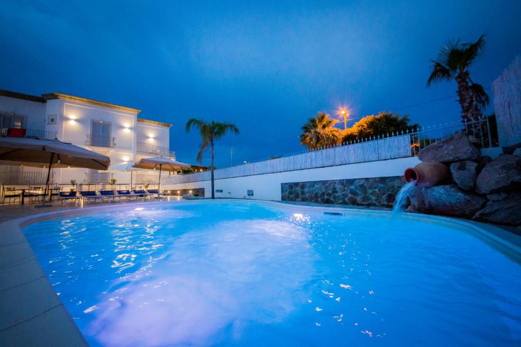Bazén v ubytování Odysseus Hotel nebo v jeho okolí