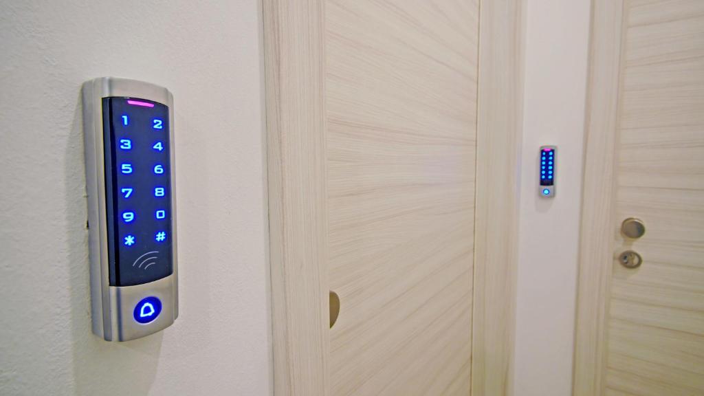 Frank-Kiss Apartments - 2