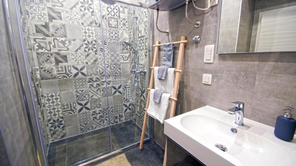 Frank-Kiss Apartments - 10