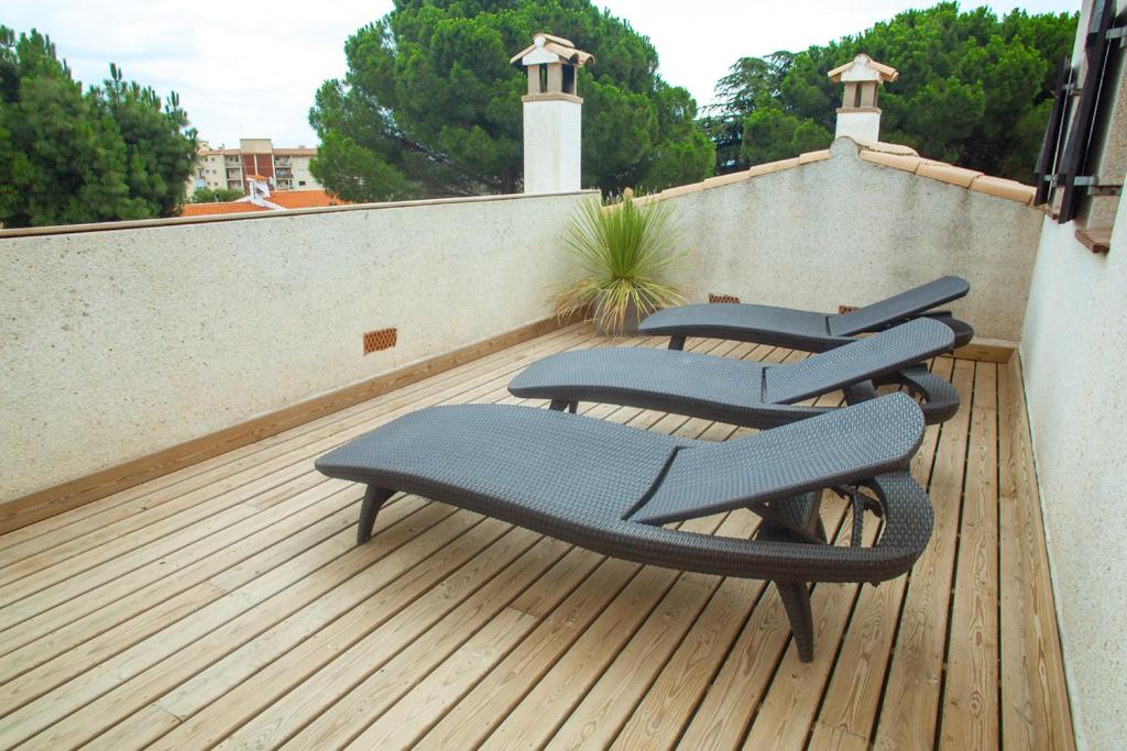 A balcony or terrace at CS1 Villa de lujo a 500 metros de la playa de Sant Pol
