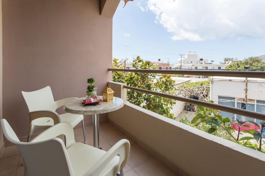 Balkón alebo terasa v ubytovaní Glaros Hotel