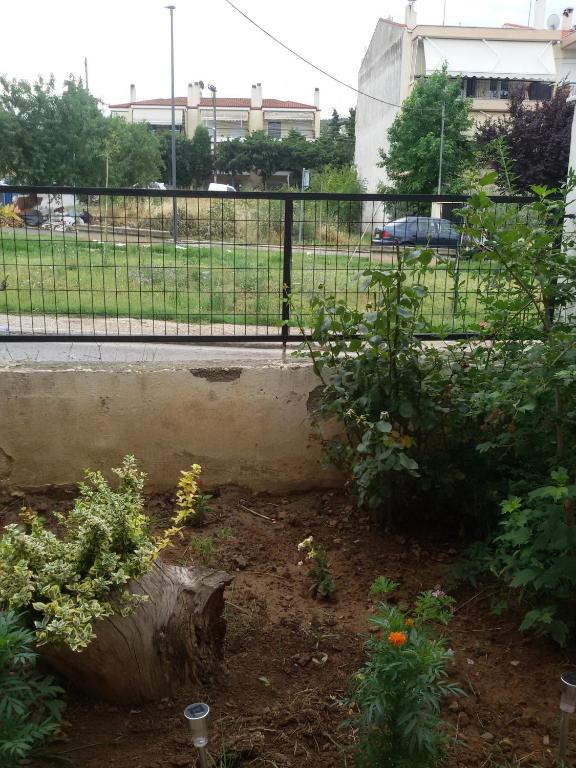 Ogród w obiekcie Thesshouse Pefka FK