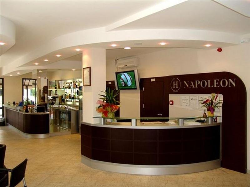 Vstupní hala nebo recepce v ubytování Hotel Napoleon