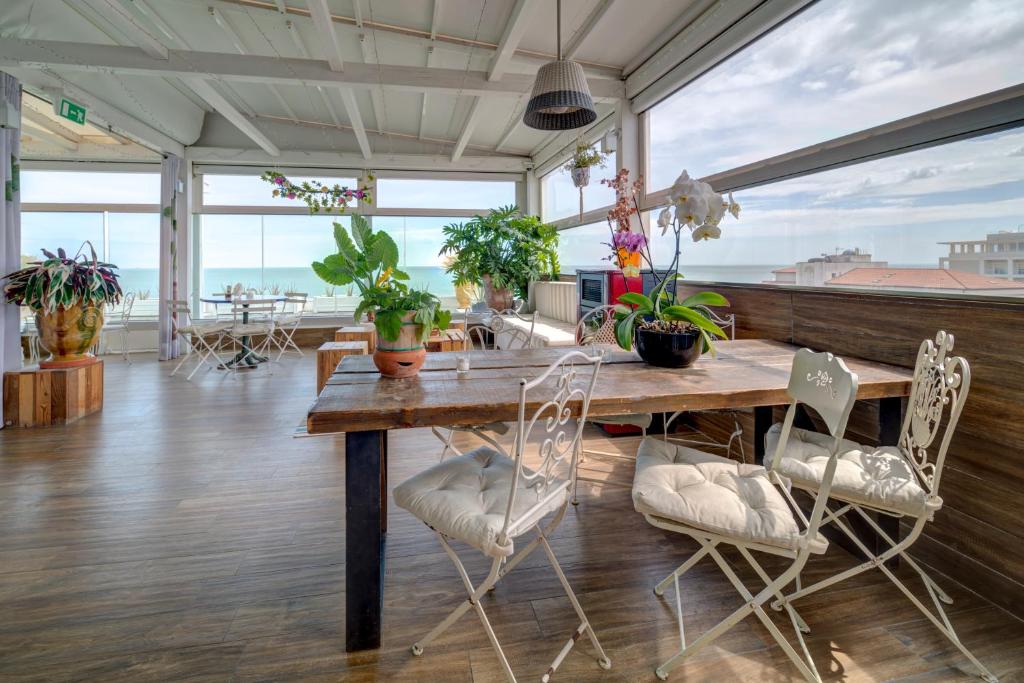 Hotel Select Suites & Spa - Apartments - Resim 32