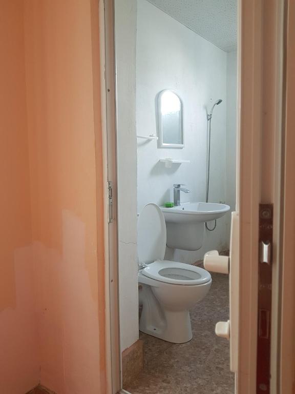 Koupelna v ubytování Kobuleti Egro House